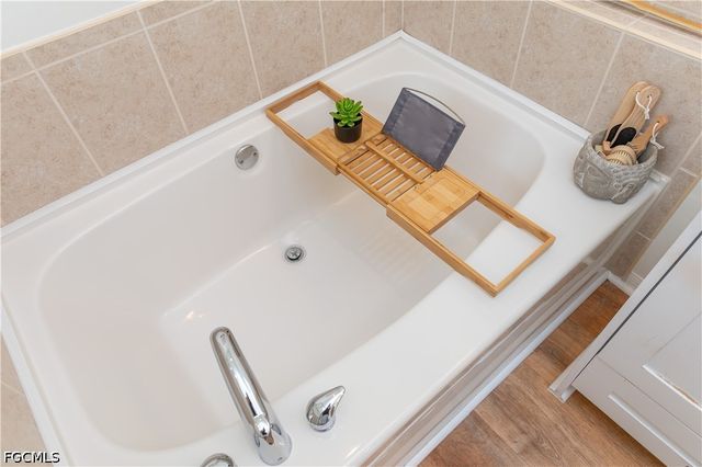 1896 Crestview WAY A47, Naples, FL 34119