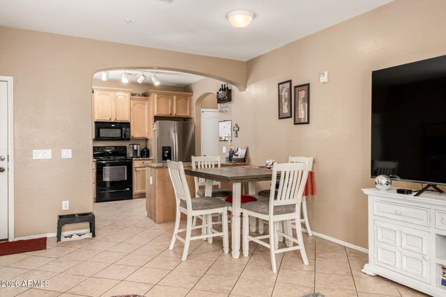 2744 S PEWTER Drive 102, Gilbert, AZ 85295