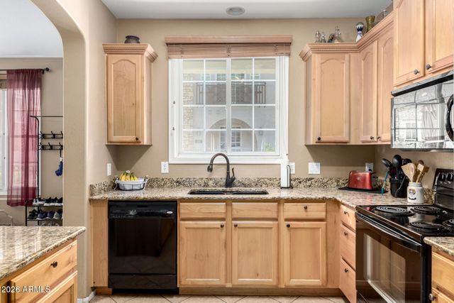 2744 S PEWTER Drive 102, Gilbert, AZ 85295