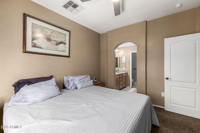 2744 S PEWTER Drive 102, Gilbert, AZ 85295