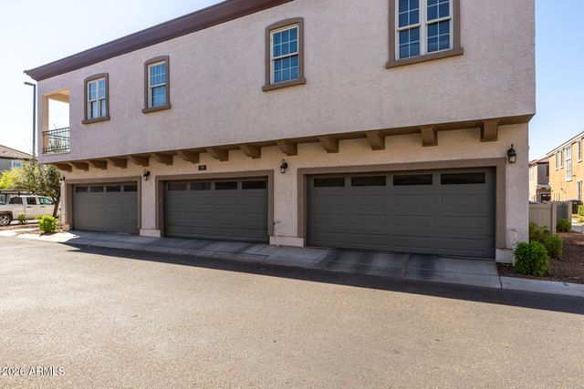 2744 S PEWTER Drive 102, Gilbert, AZ 85295