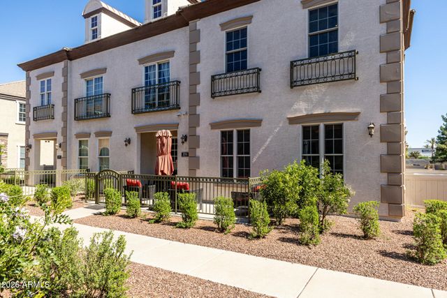 2744 S PEWTER Drive 102, Gilbert, AZ 85295