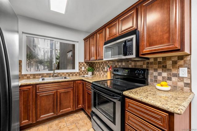 1030 Robinson Ave 108, San Diego, CA 92103