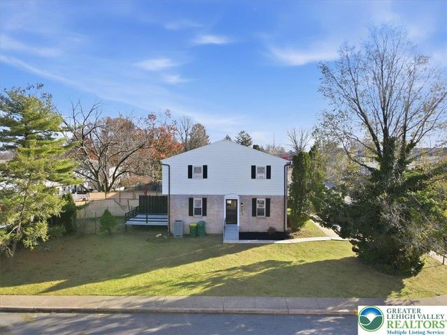 5673 Wedge Lane, Lower Macungie Twp, PA 18106