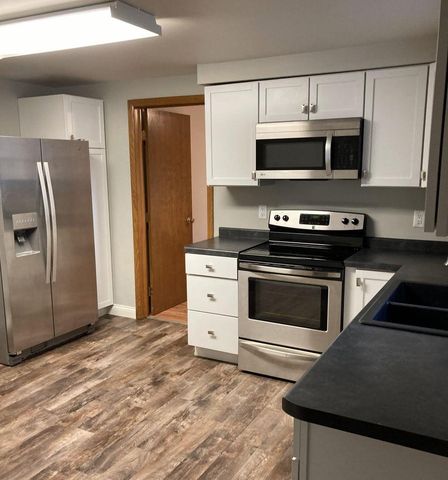 2138 PATTY LANE, Green Bay, WI 54304