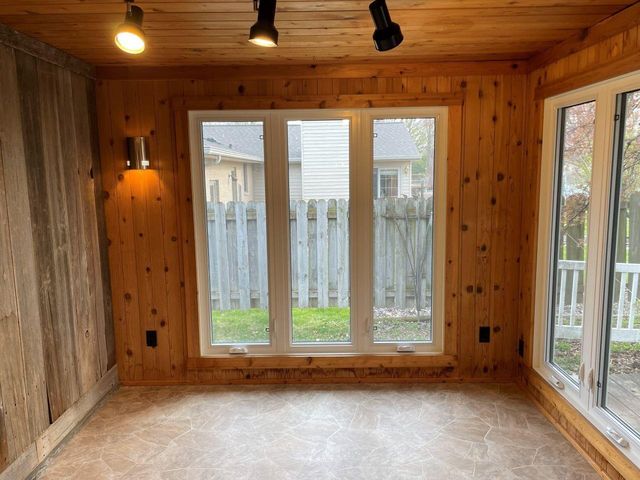 2138 PATTY LANE, Green Bay, WI 54304