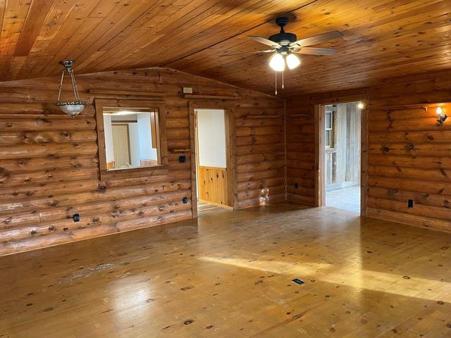 2138 PATTY LANE, Green Bay, WI 54304