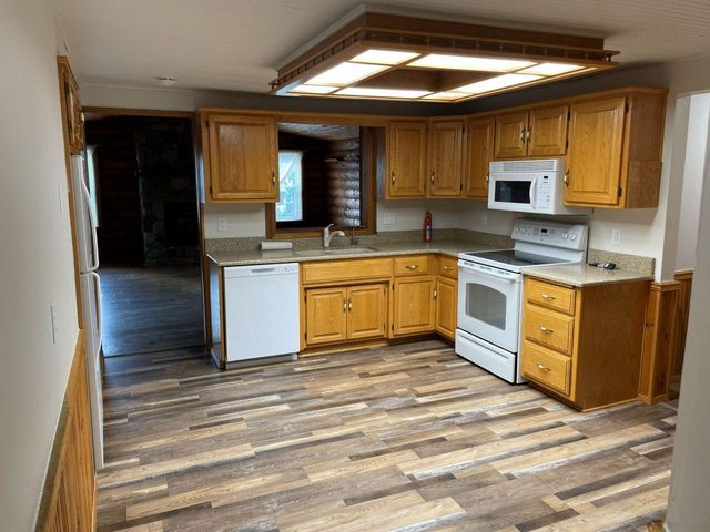 2138 PATTY LANE, Green Bay, WI 54304