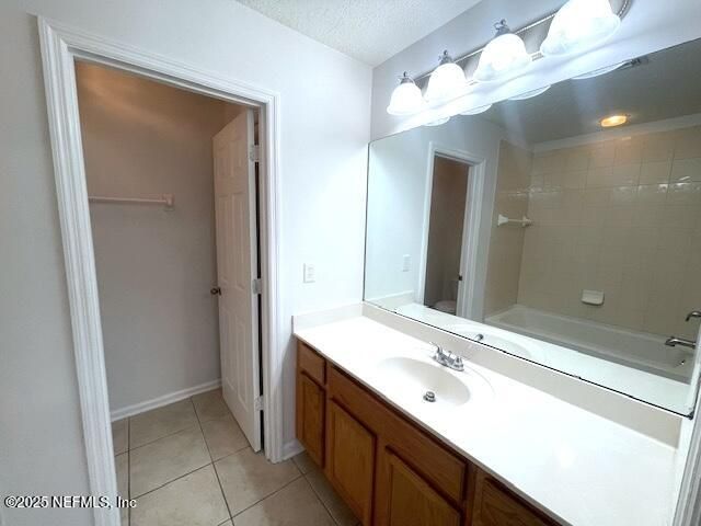 1611 LANDAU Road, Jacksonville, FL 32225