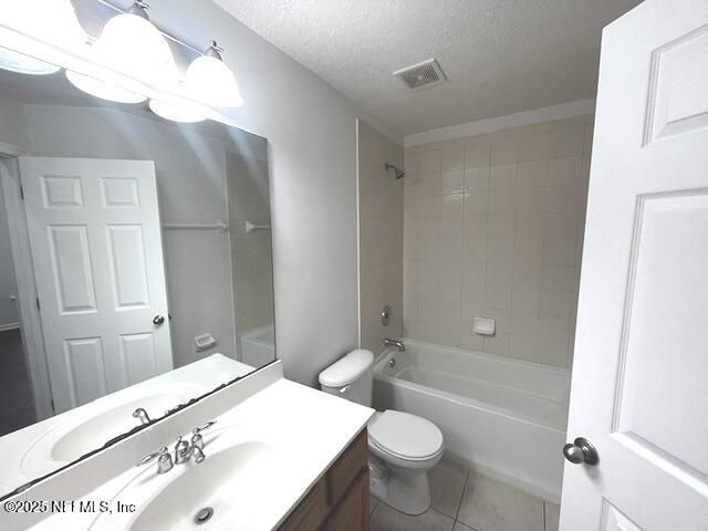 1611 LANDAU Road, Jacksonville, FL 32225