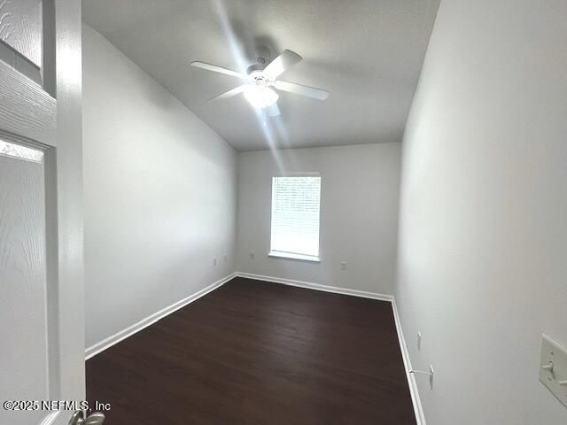 1611 LANDAU Road, Jacksonville, FL 32225