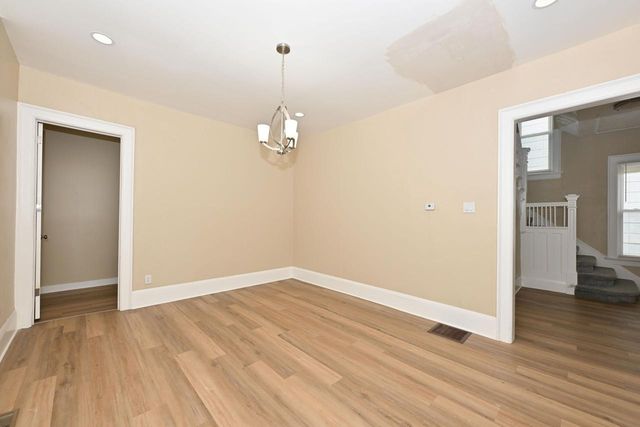 2825 Juneau AVENUE, Milwaukee, WI 53208