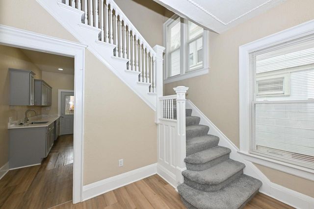 2825 Juneau AVENUE, Milwaukee, WI 53208