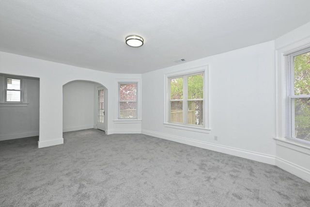 2825 Juneau AVENUE, Milwaukee, WI 53208