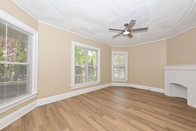 2825 Juneau AVENUE, Milwaukee, WI 53208