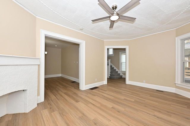 2825 Juneau AVENUE, Milwaukee, WI 53208