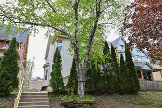 2825 Juneau AVENUE, Milwaukee, WI 53208