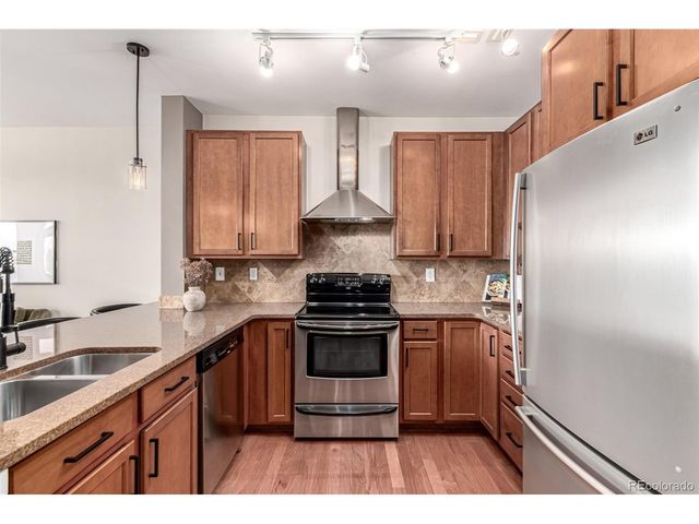 1313 S Clarkson St 303, Denver, CO 80210