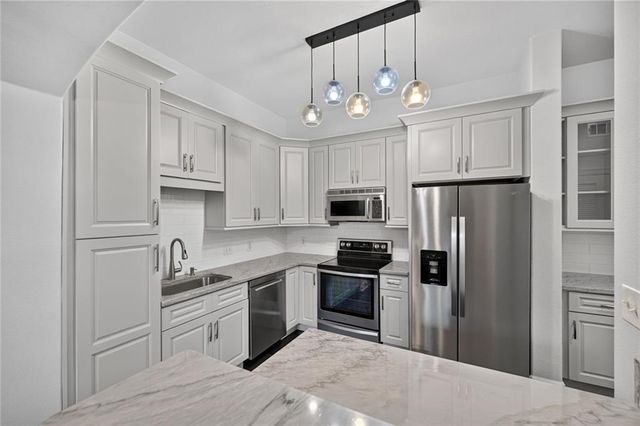 3445 Stratford Road NE 402, Atlanta, GA 30326