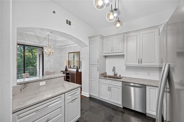 3445 Stratford Road NE 402, Atlanta, GA 30326