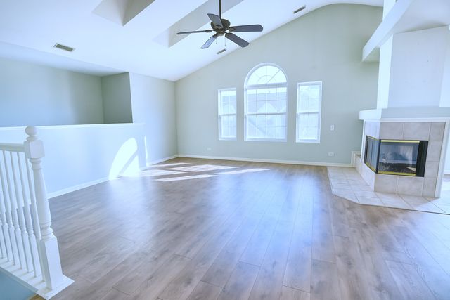 2866 Stonewater Drive 2866, Naperville, IL 60564