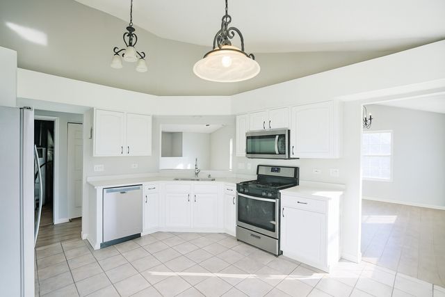 2866 Stonewater Drive 2866, Naperville, IL 60564