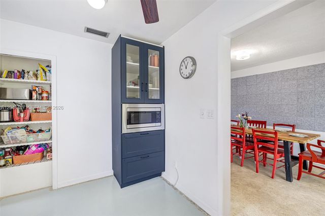 3620 NW 24th Street, Lauderdale Lakes, FL 33311
