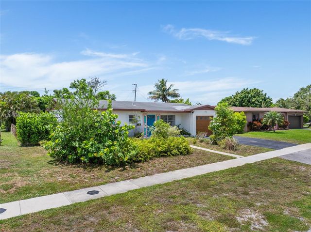 3620 NW 24th Street, Lauderdale Lakes, FL 33311