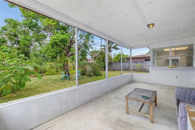 3620 NW 24th Street, Lauderdale Lakes, FL 33311