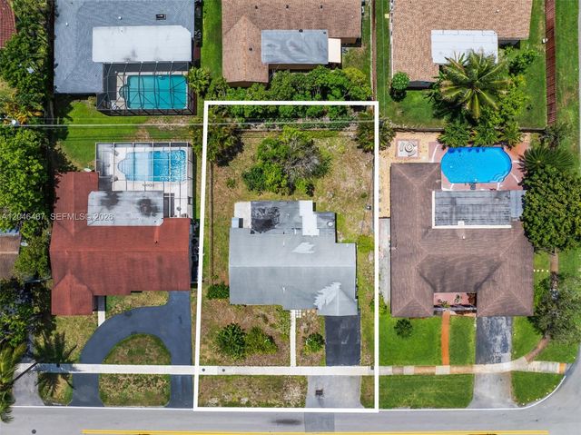 3620 NW 24th Street, Lauderdale Lakes, FL 33311