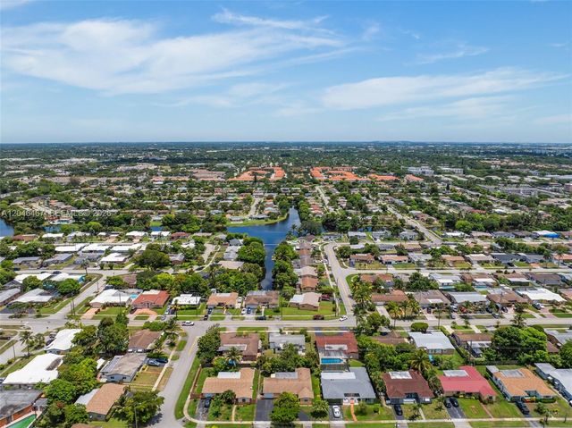 3620 NW 24th Street, Lauderdale Lakes, FL 33311