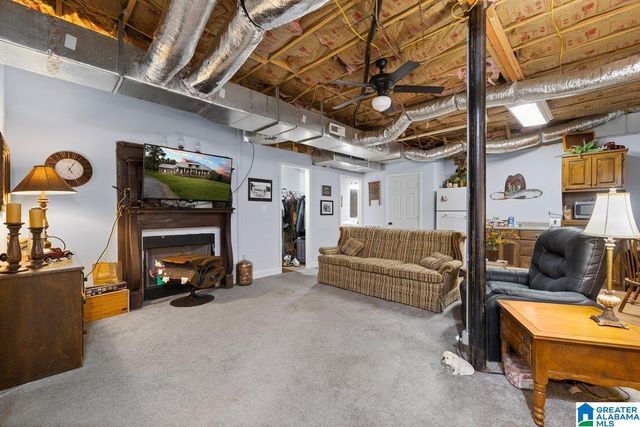 49886 US HWY 231, Oneonta, AL 35121