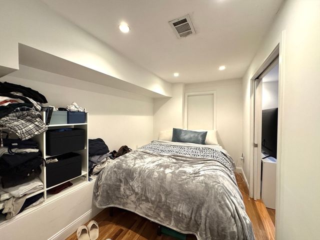 124 Beacon Street GF, Boston, MA 02116