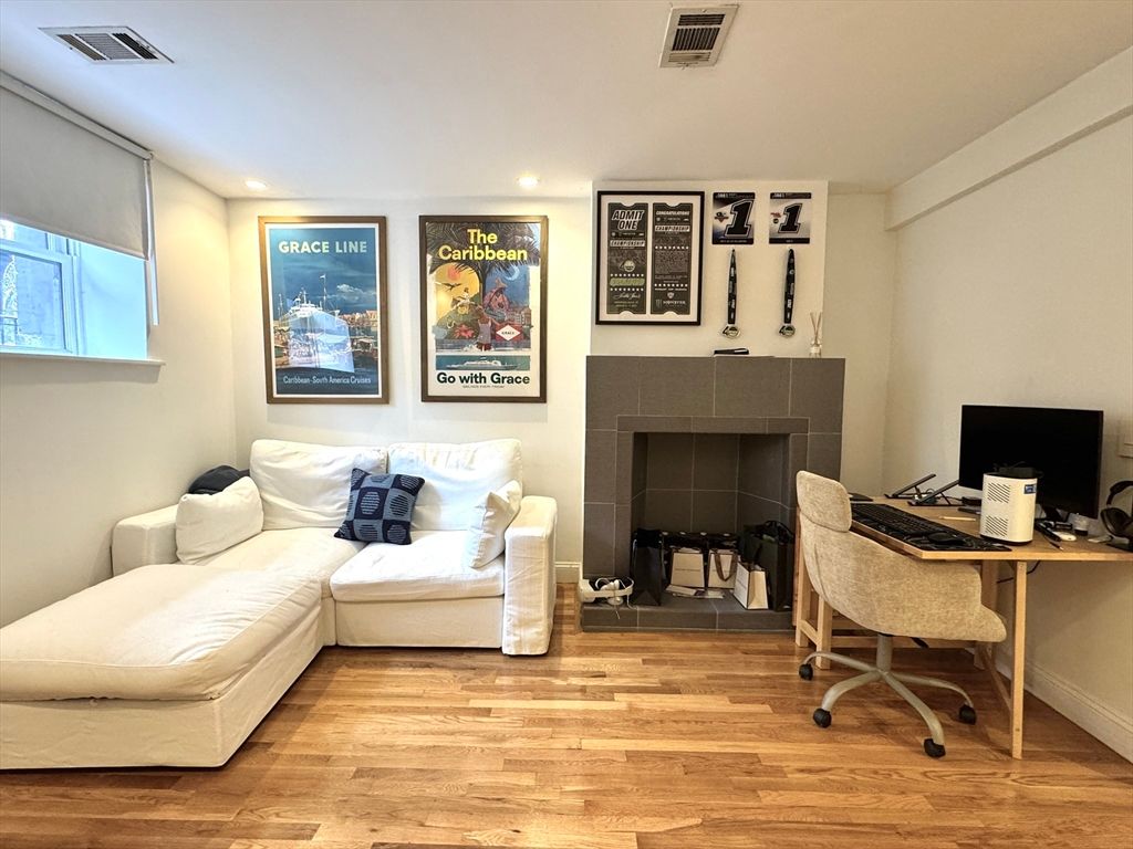 124 Beacon Street GF, Boston, MA 02116