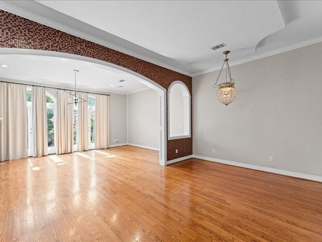 405 Reinerman Street, Houston, TX 77007