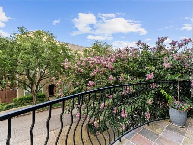 405 Reinerman Street, Houston, TX 77007