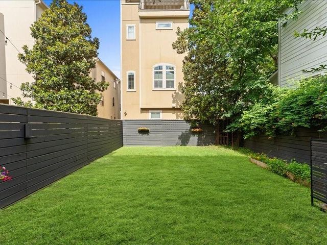 405 Reinerman Street, Houston, TX 77007