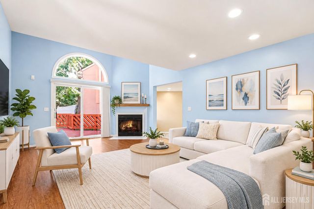 118 Kingsland Circle, South Brunswick, NJ 08852