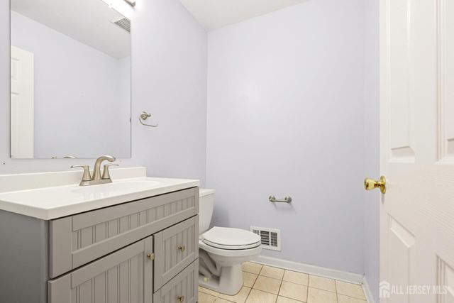 118 Kingsland Circle, South Brunswick, NJ 08852