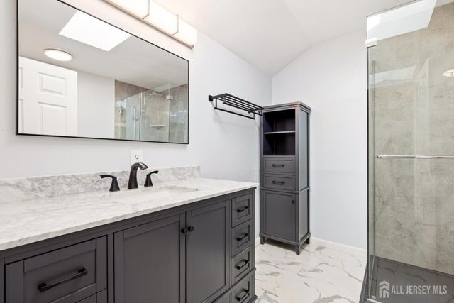 118 Kingsland Circle, South Brunswick, NJ 08852