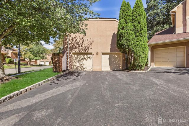 118 Kingsland Circle, South Brunswick, NJ 08852