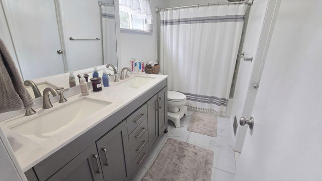 801 Merrill Avenue, Lansing, MI 48912