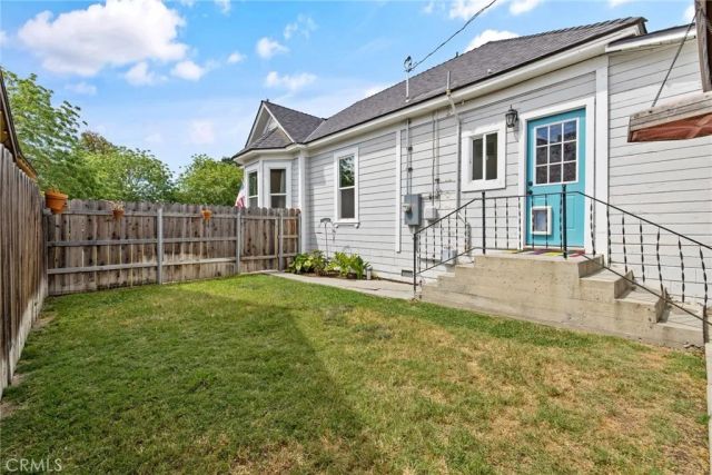 124 W Florinda, Hanford, CA 93230
