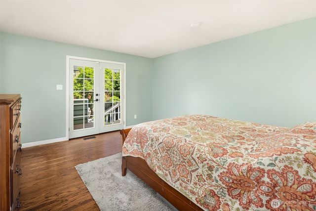1033 8th Avenue S, Edmonds, WA 98020