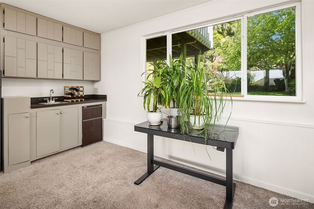 1033 8th Avenue S, Edmonds, WA 98020