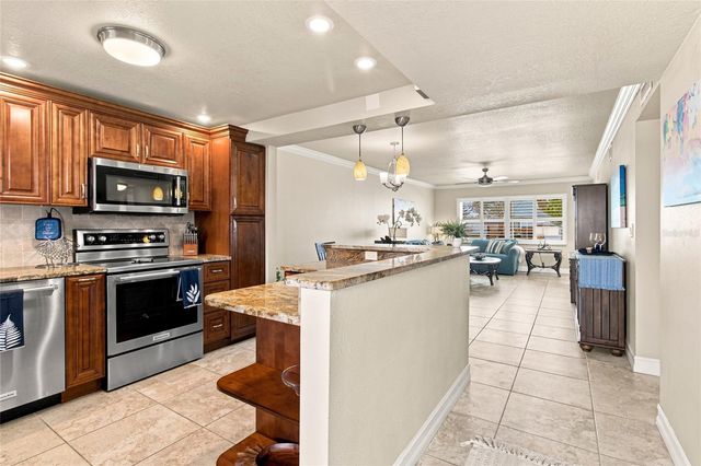 1270 GULF BOULEVARD 2007, Clearwater Beach, FL 33767