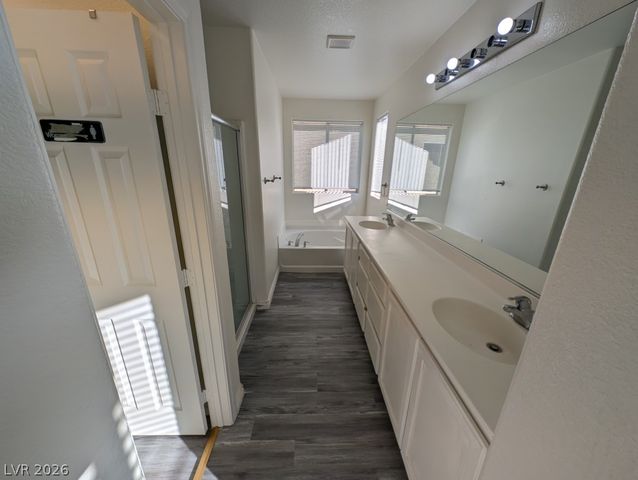 7593 Perla Del Mar Avenue, Las Vegas, NV 89179