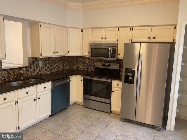 28 TENBY CT, Lutherville Timonium, MD 21093