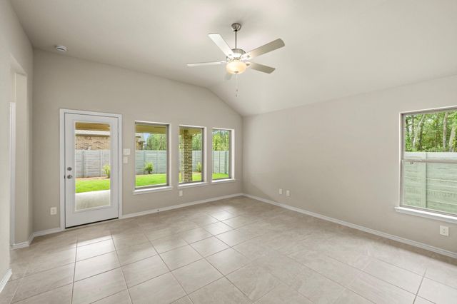 9384 Cordial Circle, Montgomery, TX 77316