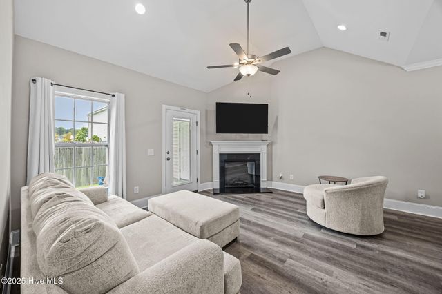 2301 Dovedale Drive A, Greenville, NC 27834